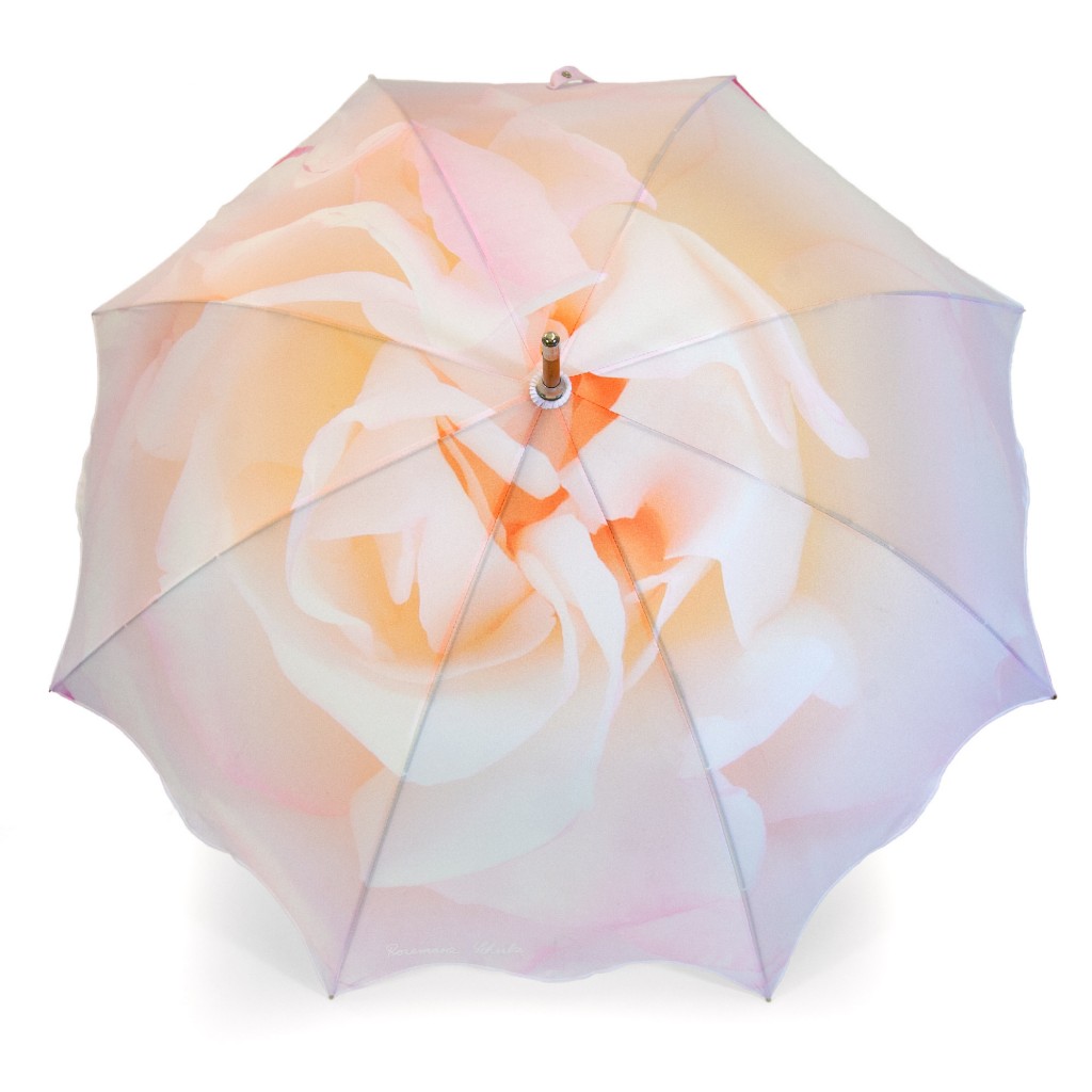 Regenschirm mit Rosenmotiv in Beige
